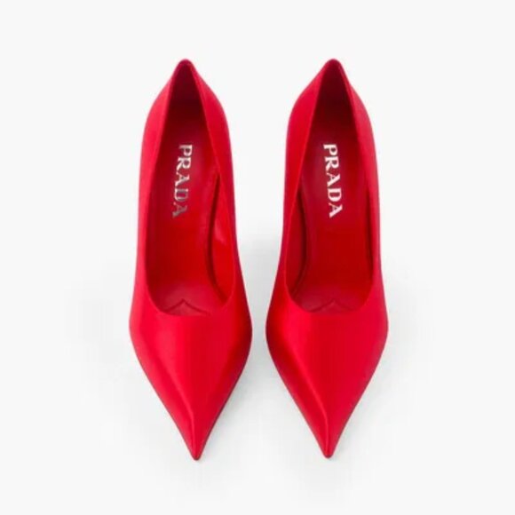 NWT Prada Pointed Toe Pumps Red Satin Low Heels Sz 35 - Picture 3 of 11